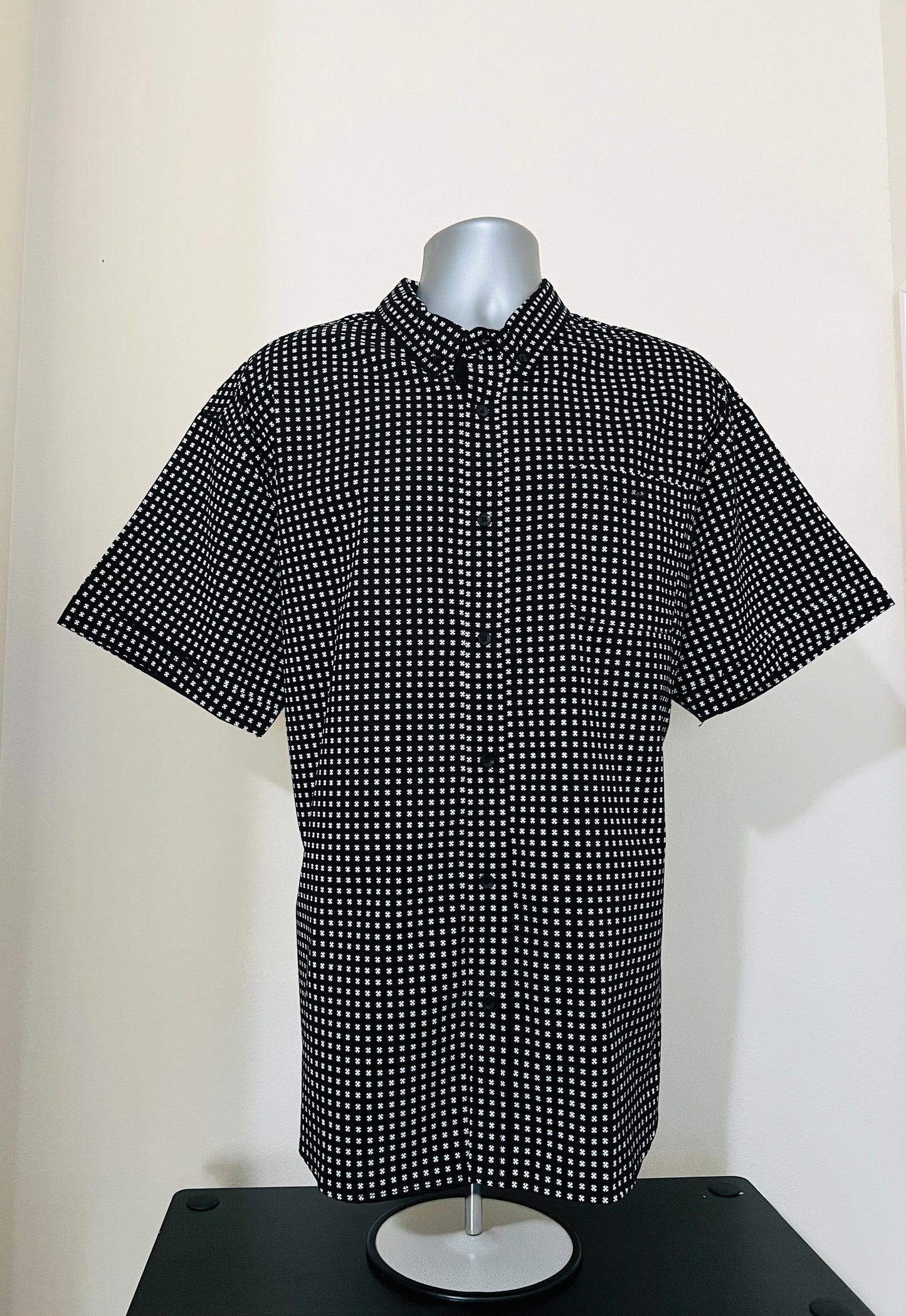 100% Cotton Short Sleeve Button Shirt (Mens) (Black/White)